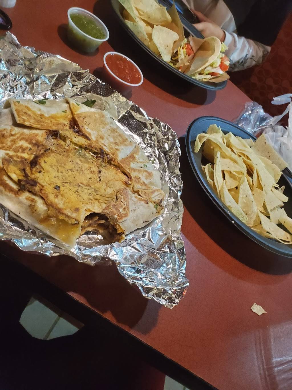 Moes Southwest Grill | restaurant | 2484 Briarcliff Rd NE, Atlanta, GA 30329, USA | 4042489399 OR +1 404-248-9399