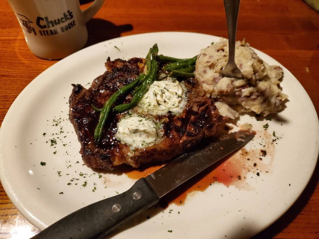 Chucks Steak House / Margaritagrill | restaurant | 10 Prospect St, Auburn, MA 01501, USA | 5088322553 OR +1 508-832-2553
