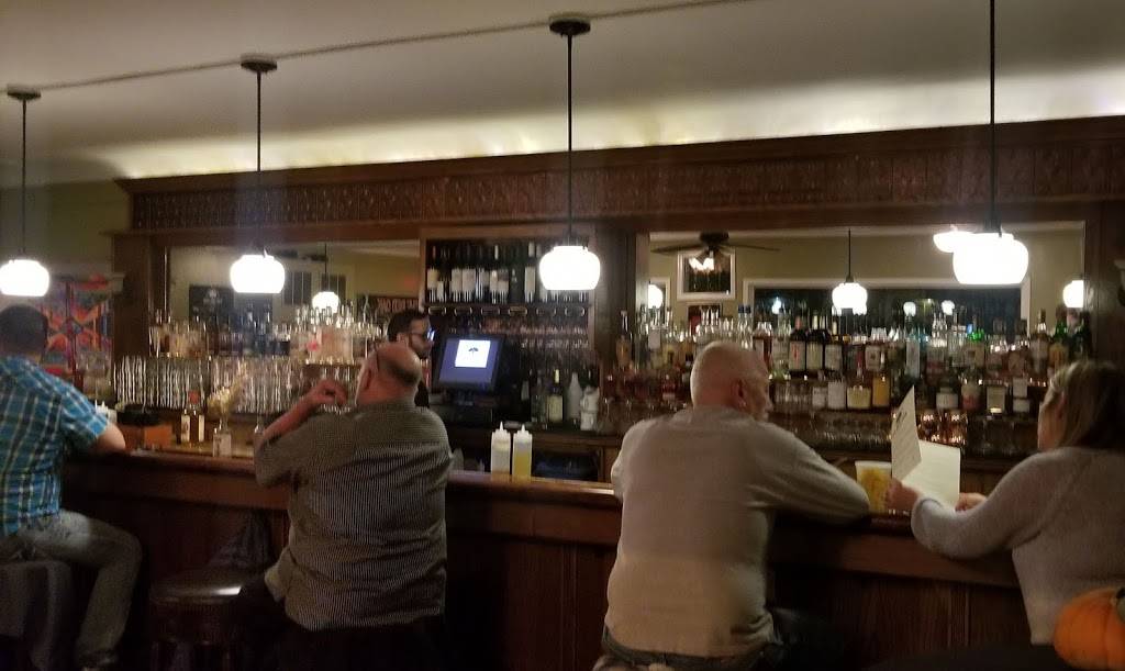 The Red Oak Restaurant | restaurant | 4410 200th Ave, Bristol, WI 53104, USA | 2628578588 OR +1 262-857-8588