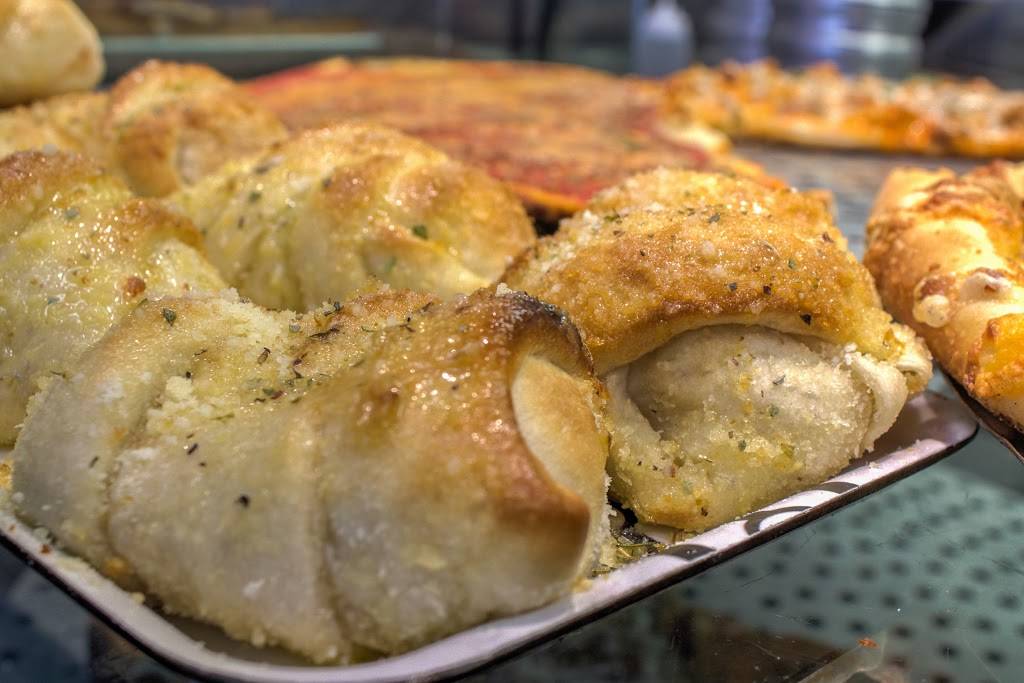 La Bistro Pizzeria | restaurant | 512 Middle Country Rd, Coram, NY 11727, USA | 6316964467 OR +1 631-696-4467