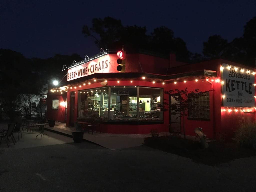 The Brewers Kettle | restaurant | 4718 Oleander Dr, Wilmington, NC 28403, USA | 9105020333 OR +1 910-502-0333