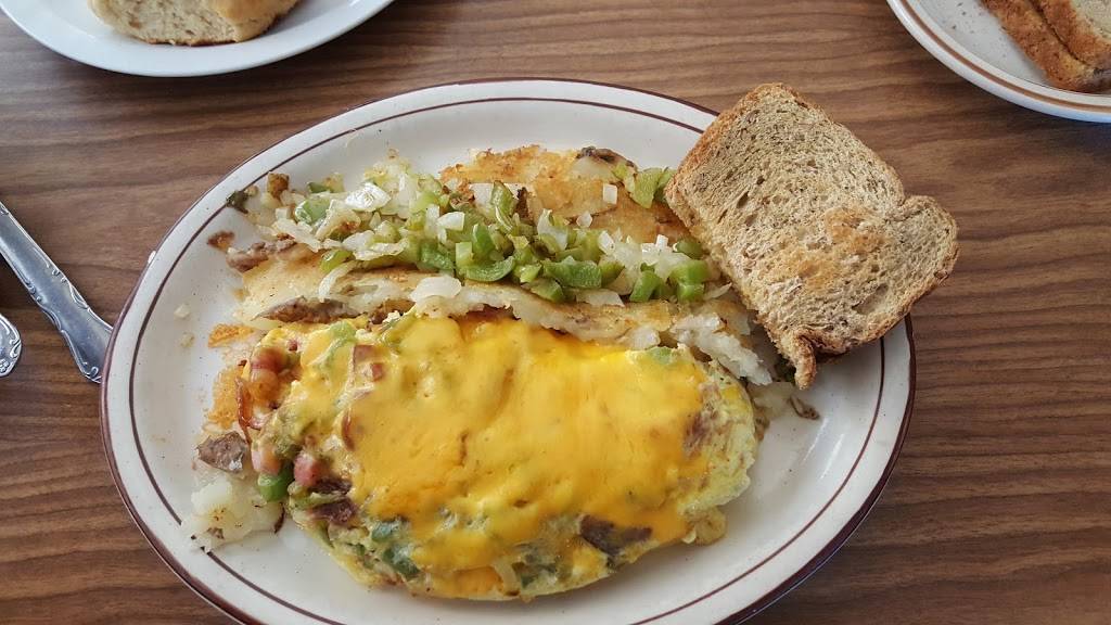 Chuck Wagon Bar & Cafe | restaurant | 1353 W 6th St, Corona, CA 92882, USA | 9517377162 OR +1 951-737-7162