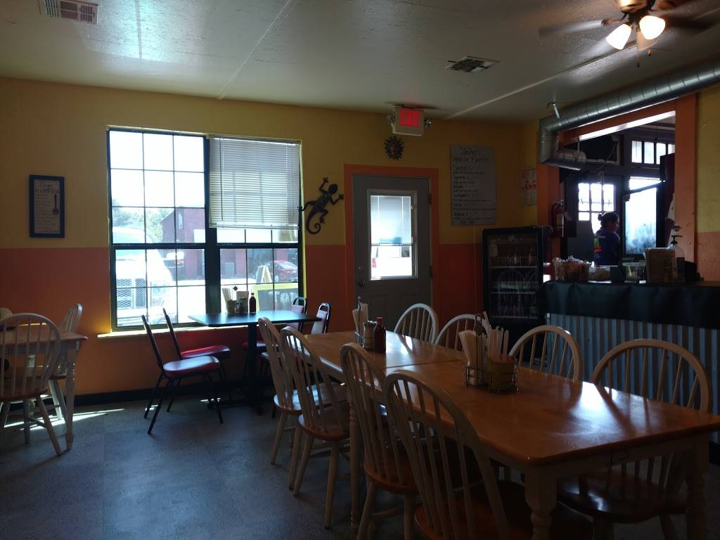 Cilantros Mexican restaurant | restaurant | 113 N Waco St, Hillsboro, TX 76645, USA | 2545829433 OR +1 254-582-9433