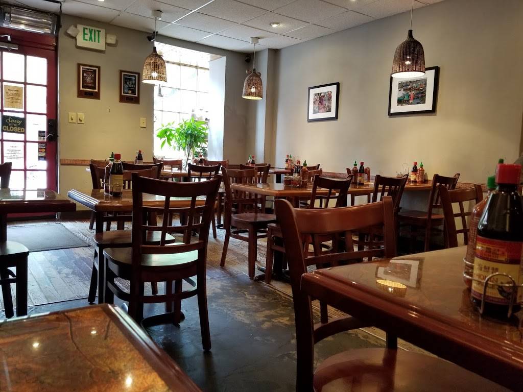 Caphe Banh Mi | restaurant | 407 Cameron St, Alexandria, VA 22314, USA | 7035490800 OR +1 703-549-0800