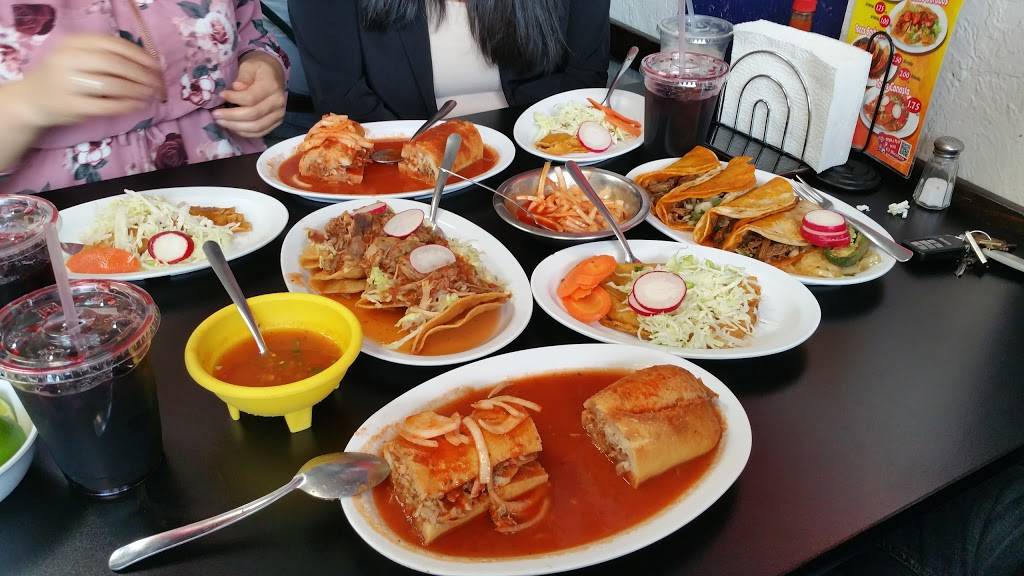 El Birotazo | restaurant | 4262 E Charleston Blvd, Las Vegas, NV 89104, USA | 7028880858 OR +1 702-888-0858