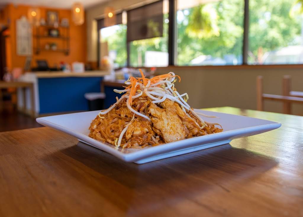 A-Hann Thai | restaurant | 2222 SW Washburn Ave, Topeka, KS 66604, USA | 7854358555 OR +1 785-435-8555