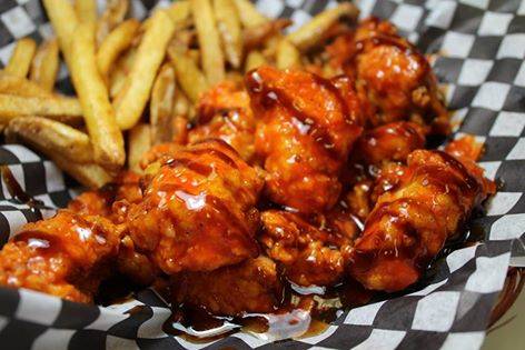 Coops Aurora Bistro | restaurant | 15408 Yonge St, Aurora, ON L4G 1N9, Canada | 9058419229 OR +1 905-841-9229