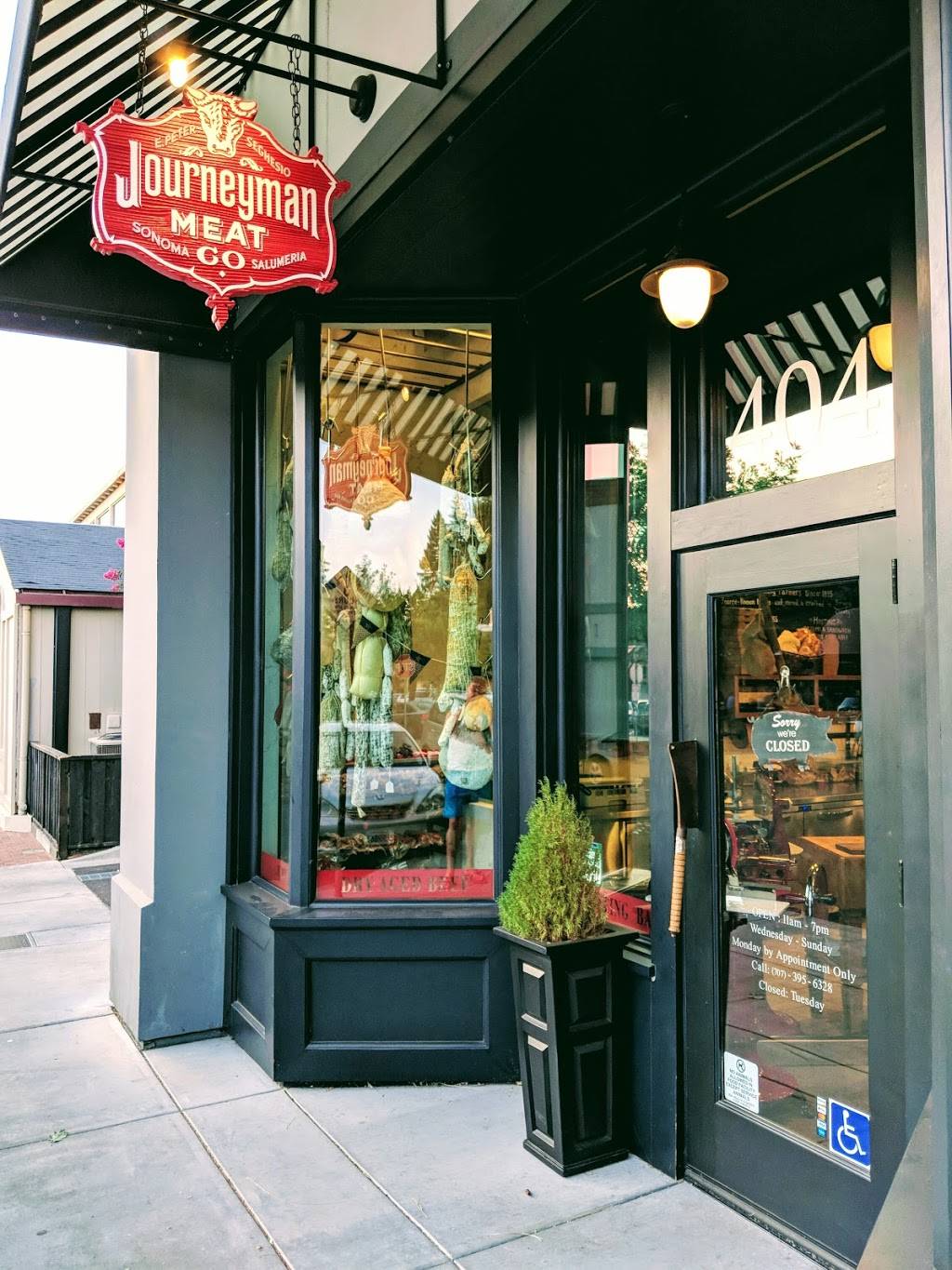 Journeyman Meat Co. | restaurant | 404 Center St, Healdsburg, CA 95448, USA | 7073956328 OR +1 707-395-6328