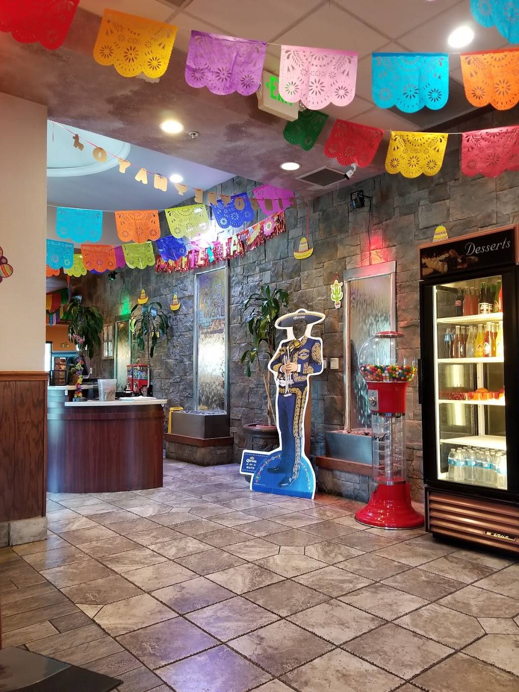 El Rosal | restaurant | 3401 W Monte Vista Ave, Turlock, CA 95380, USA | 2096696070 OR +1 209-669-6070