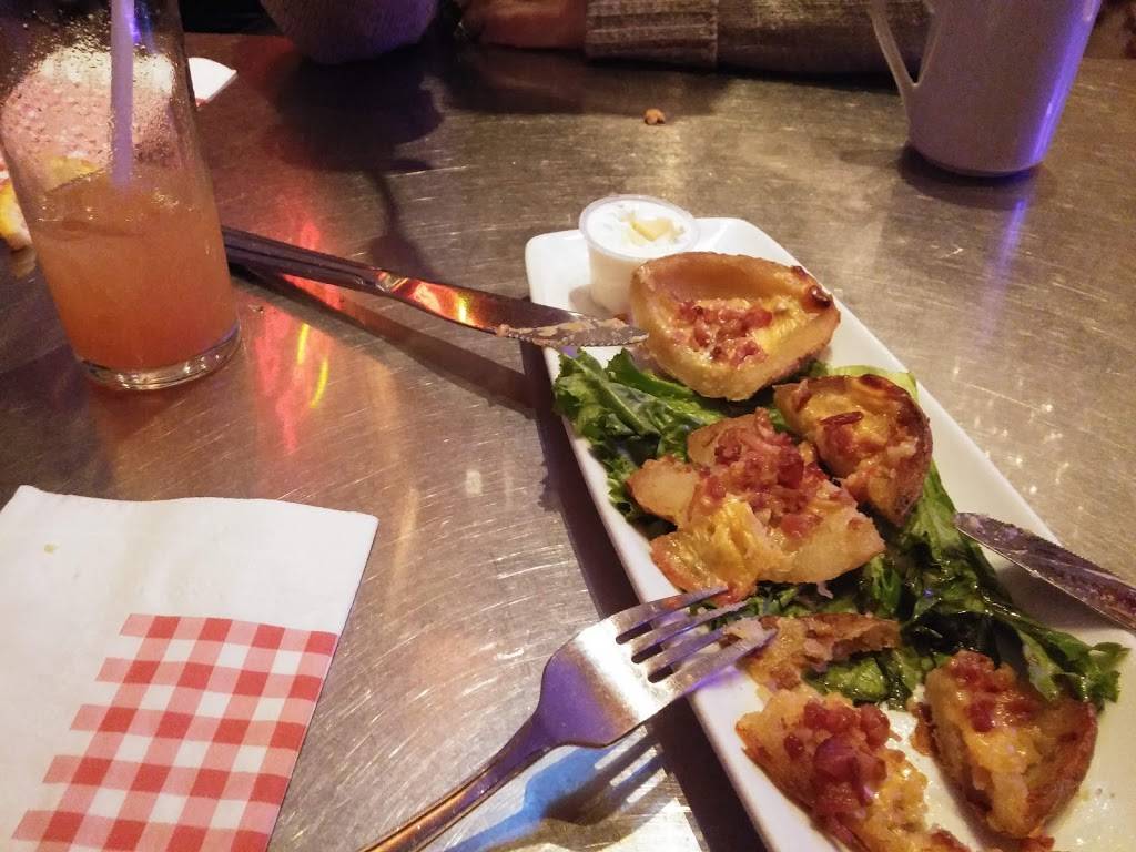 Les Ailes Piquantes Buffalo | restaurant | 331 Rue des Forges, Trois-Rivières, QC G9A 2G9, Canada | 8193712090 OR +1 819-371-2090