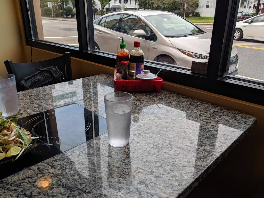 Bạn Tôi Restaurant | restaurant | 1035 Dorchester Ave, Dorchester, MA 02125, USA | 6173266073 OR +1 617-326-6073