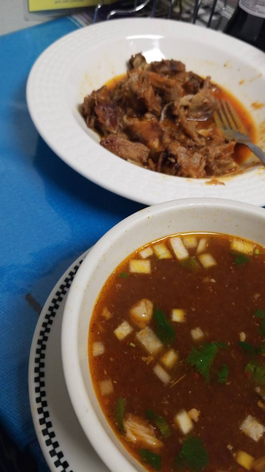 Los 3 Gallos | restaurant | 112 N 19th Ave, Melrose Park, IL 60160, USA | 7083447123 OR +1 708-344-7123