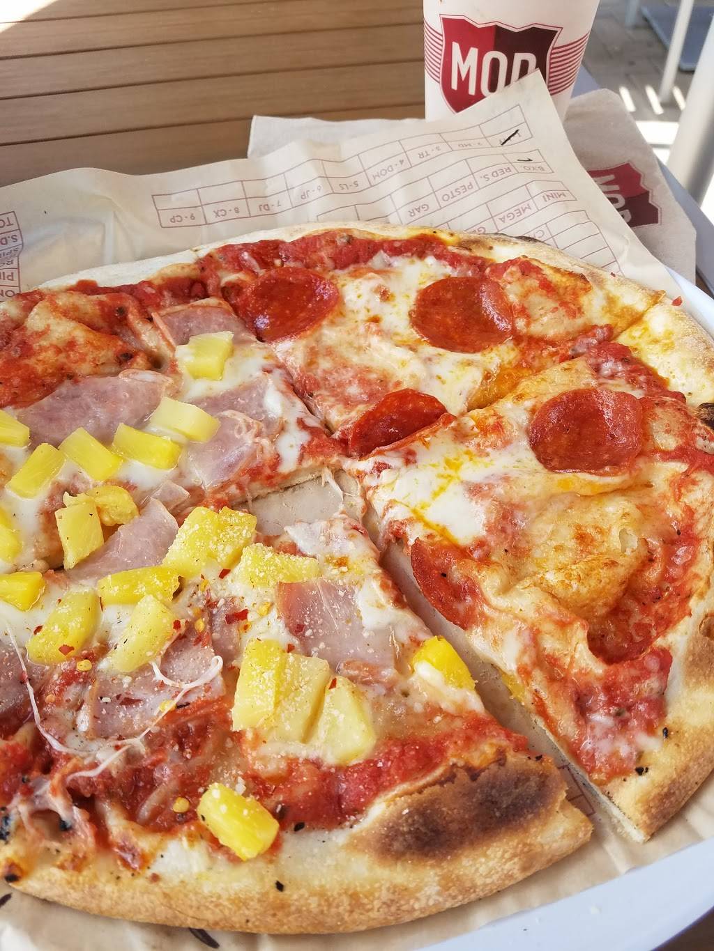 MOD Pizza | restaurant | 701 N Milwaukee Ave #364, Vernon Hills, IL 60061, USA | 8472810177 OR +1 847-281-0177