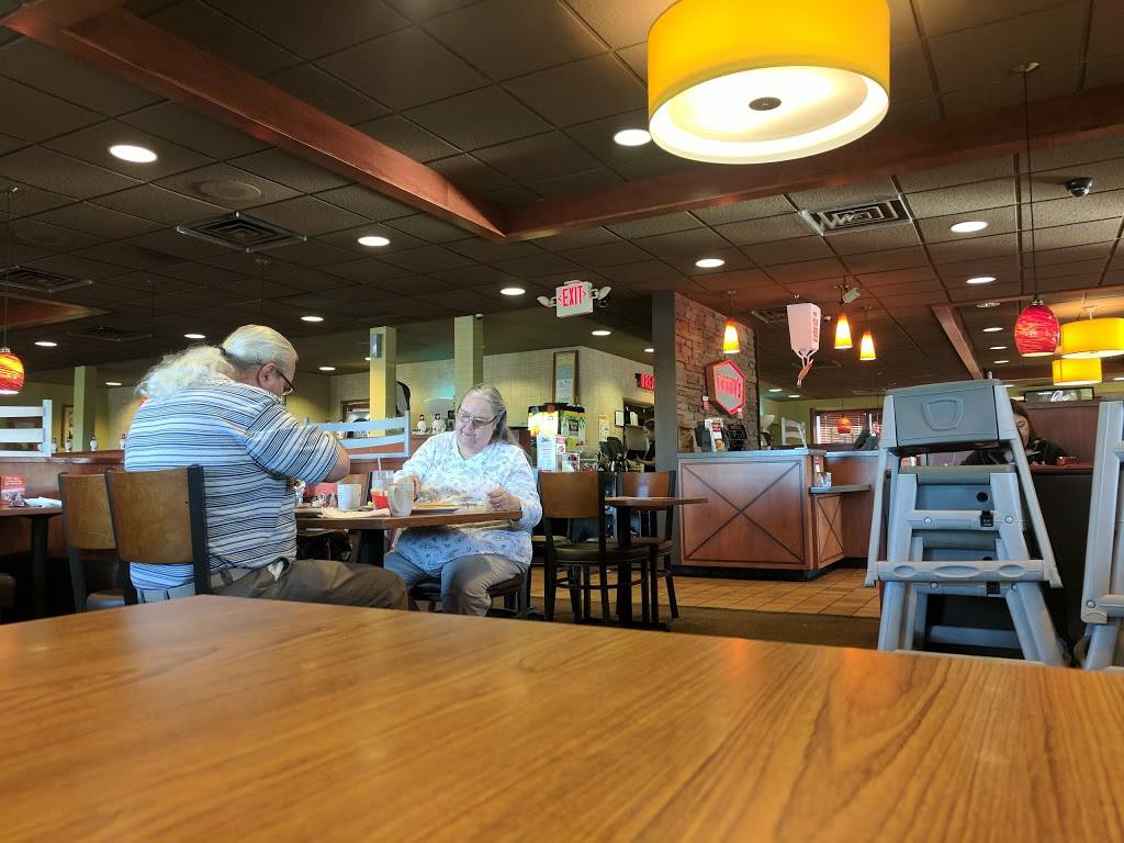 Dennys | restaurant | 631 E 24th St, Holland, MI 49423, USA | 6163930355 OR +1 616-393-0355