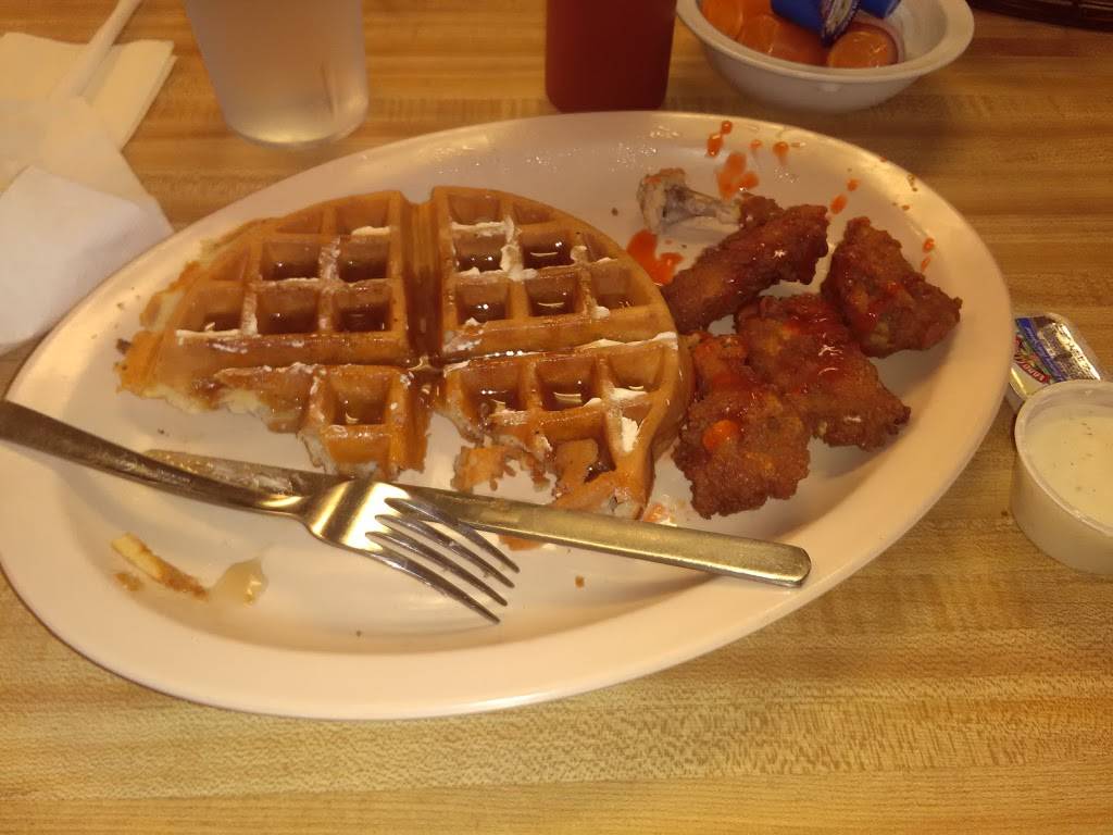 Petes Grill | restaurant | 1400 Outer Dr E, Detroit, MI 48234, USA | 3133669003 OR +1 313-366-9003