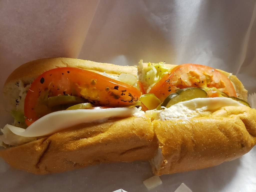 Lenas Steak & Sub Shop | restaurant | 503 N Bridge St, Elkton, MD 21921, USA | 4103980791 OR +1 410-398-0791