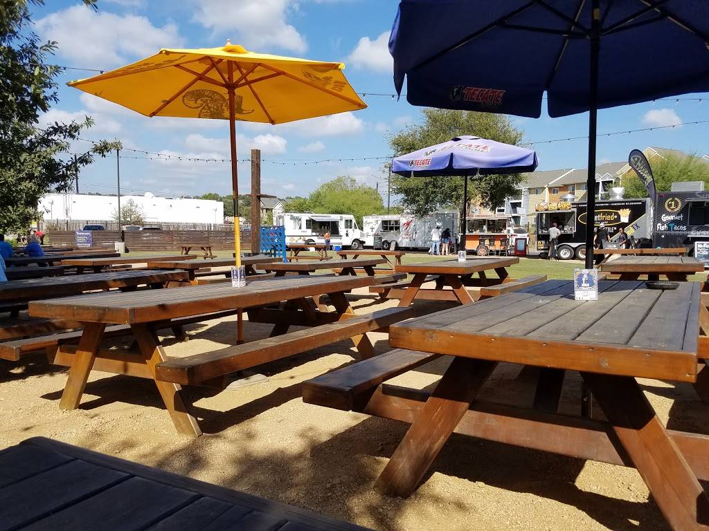 The Block SA | restaurant | 14530 Roadrunner Way, San Antonio, TX 78249, USA | 2106903333 OR +1 210-690-3333