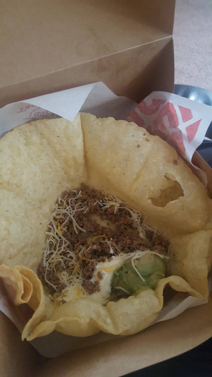 Taco Bueno | restaurant | 1021 E State Hwy 152, Mustang, OK 73064, USA | 4052560706 OR +1 405-256-0706