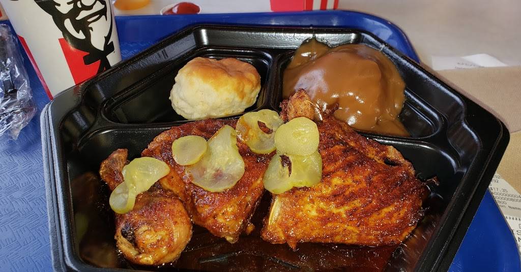 KFC | restaurant | 1020 N Main St, Bowling Green, OH 43402, USA | 4193522061 OR +1 419-352-2061