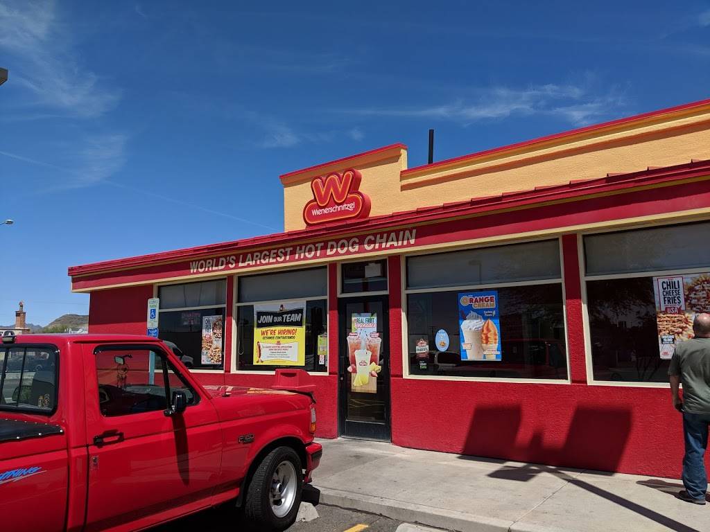 Wienerschnitzel | restaurant | 2155 S 6th Ave, Tucson, AZ 85713, USA | 5206242720 OR +1 520-624-2720