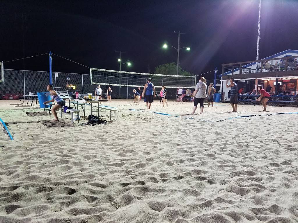 Playmakers Bar & Grill | restaurant | 640 W Prospector Ct # 300, Lincoln, NE 68522, USA | 4024389300 OR +1 402-438-9300