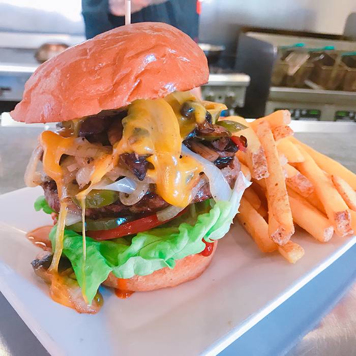 Lush Burger | restaurant | 18251 N Pima Rd # F120, Scottsdale, AZ 85255, USA | 4806868908 OR +1 480-686-8908