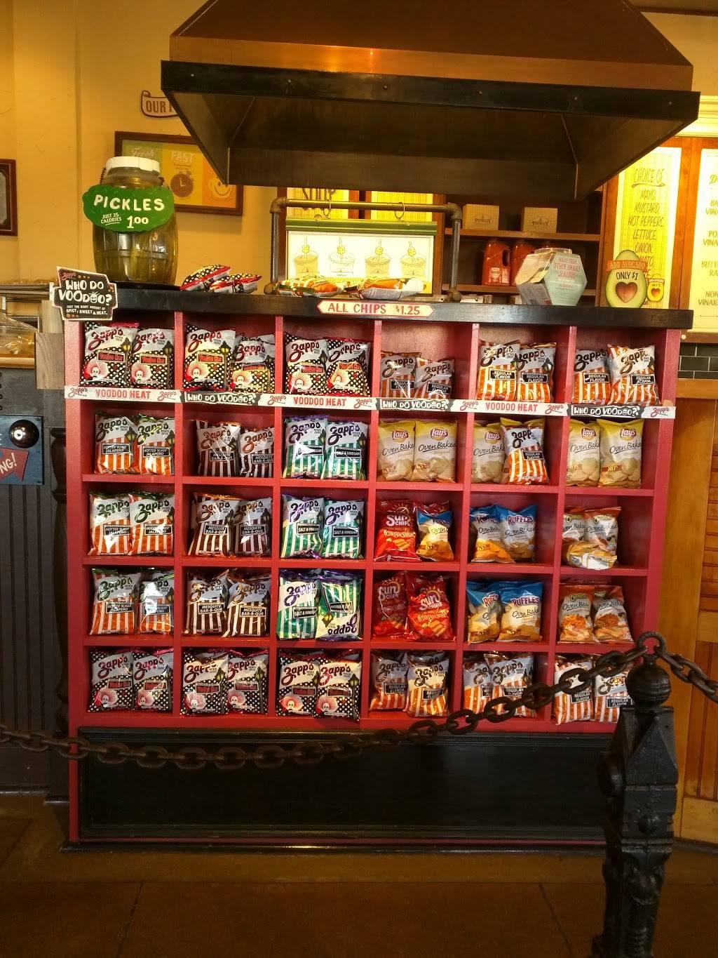 Potbelly Sandwich Shop | restaurant | 2830 S Highland Ave Ste A, Lombard, IL 60148, USA | 6306293875 OR +1 630-629-3875