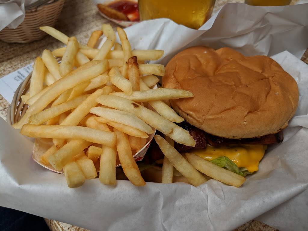 The Shack | restaurant | 185 Culver Blvd, Playa Del Rey, CA 90293, USA | 3108236222 OR +1 310-823-6222