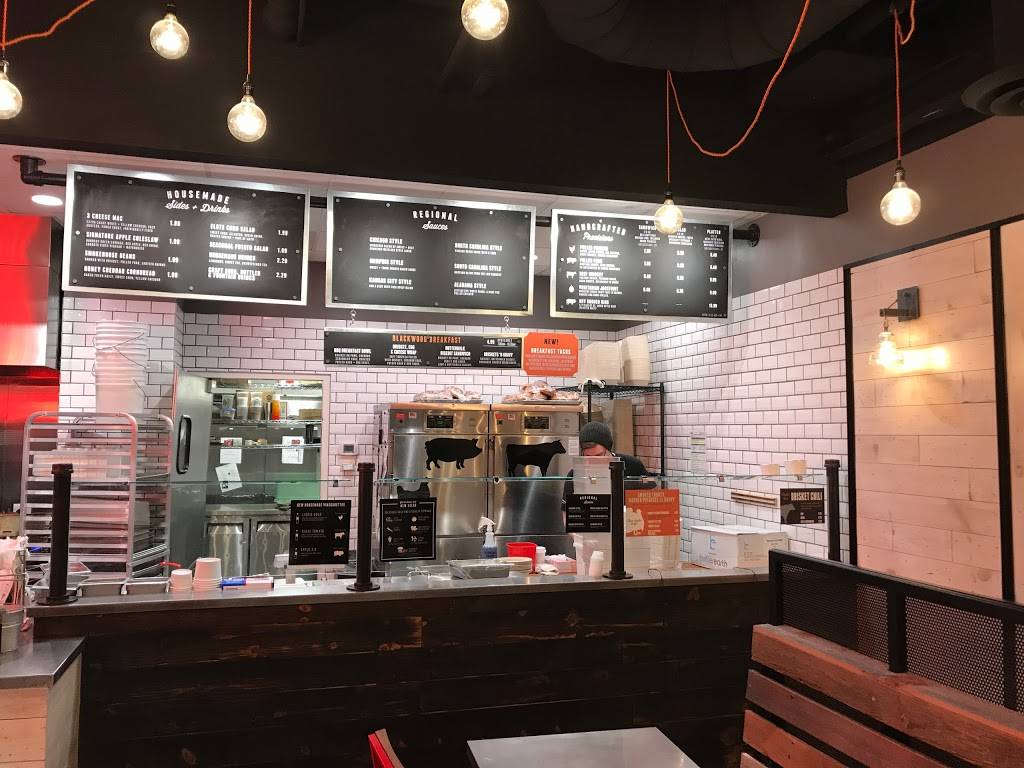 Blackwood BBQ - Illinois Center | restaurant | 233 N Michigan Ave, Chicago, IL 60601, USA | 3124874802 OR +1 312-487-4802