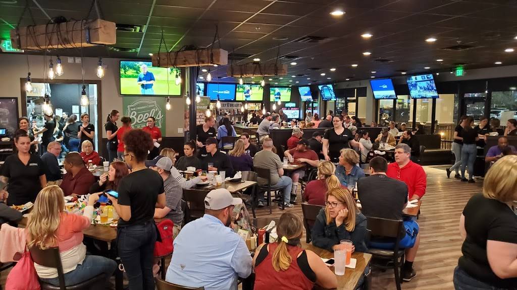 Beef O Bradys | restaurant | 889 E Bloomingdale Ave, Brandon, FL 33511, USA | 8135648894 OR +1 813-564-8894