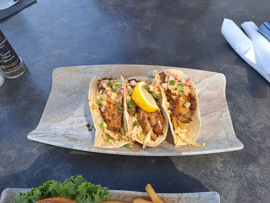 Pineapples | restaurant | 1434 Pineapple Ave, Melbourne, FL 32935, USA | 3214991400 OR +1 321-499-1400