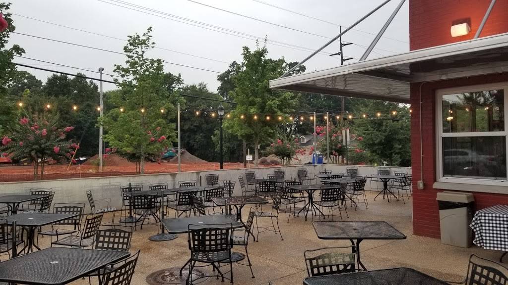 Lake & Oak | restaurant | 2358 Hosea L Williams Dr NE, Atlanta, GA 30317, USA | 4042055913 OR +1 404-205-5913