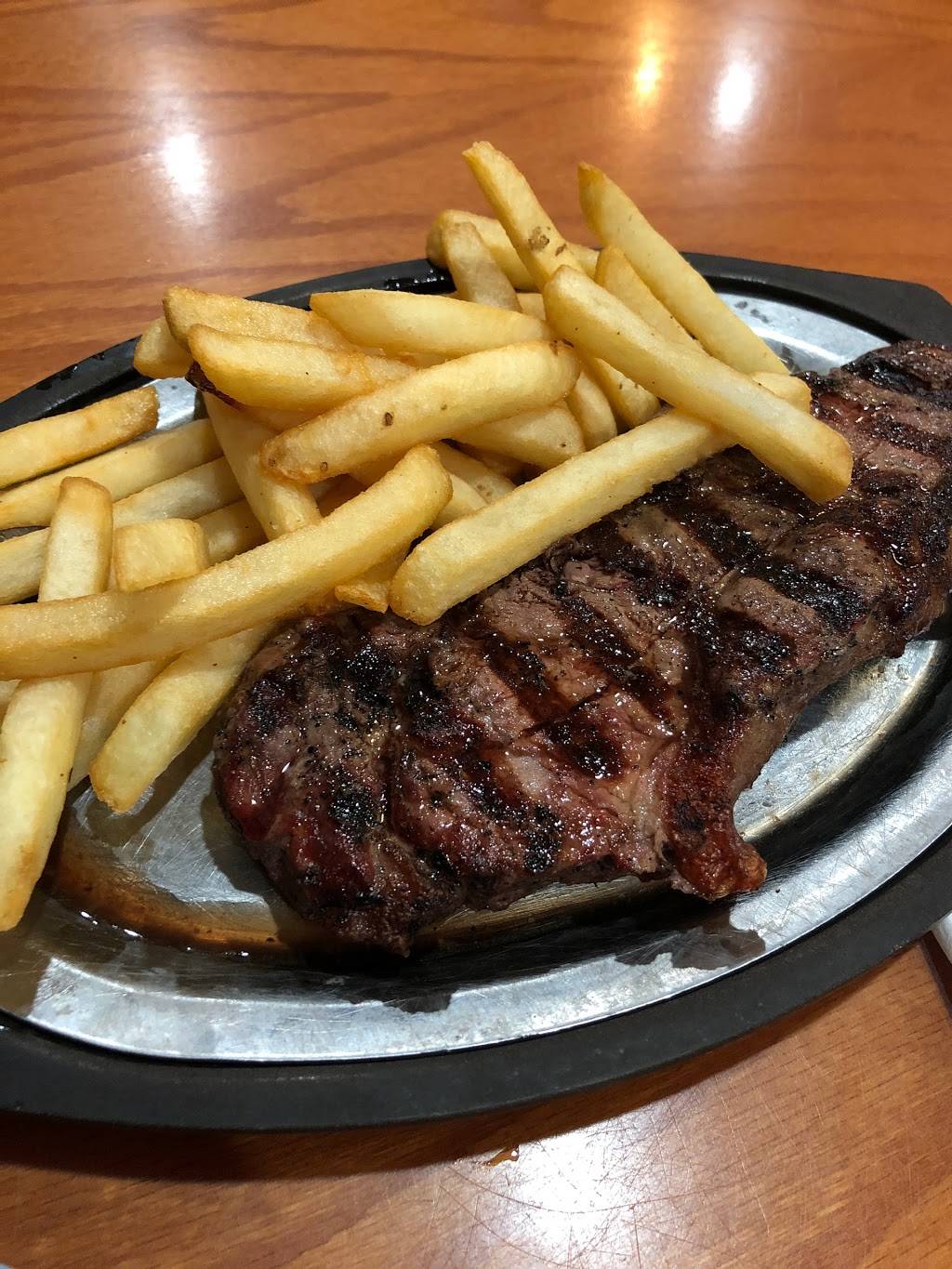 Bar-B-Q Bills | restaurant | 1901 N Young Blvd, Chiefland, FL 32626, USA | 3524934444 OR +1 352-493-4444