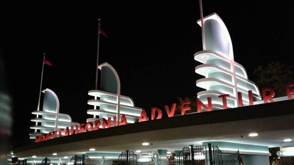 Mortimers Market | meal takeaway | Disney California Adventure Park, Buena Vista Street, Anaheim, CA 92802, USA | 7147814565 OR +1 714-781-4565