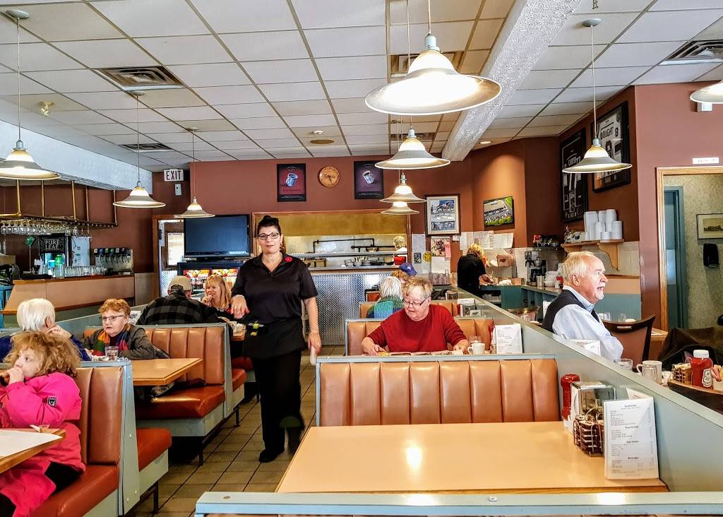 Richies Family Restaurant | restaurant | 1673 Richmond St #13, London, ON N6G 2N3, Canada | 5196600650 OR +1 519-660-0650