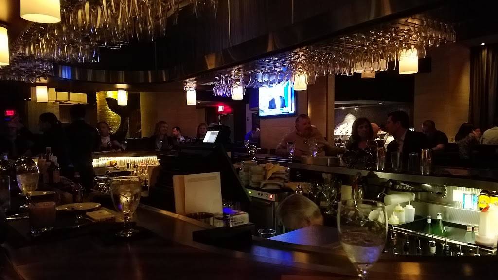 Eddie Vs Prime Seafood | night club | 15323 N Scottsdale Rd, Scottsdale, AZ 85254, USA | 4807304800 OR +1 480-730-4800