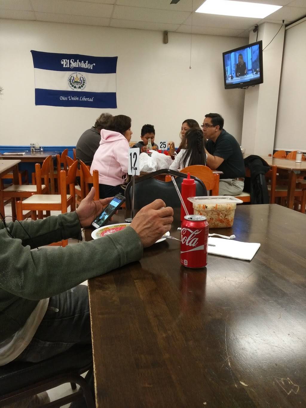 Tortilleria La Reyna #4 | restaurant | 105 E Edgebrook Dr, Houston, TX 77034, USA | 7139441222 OR +1 713-944-1222