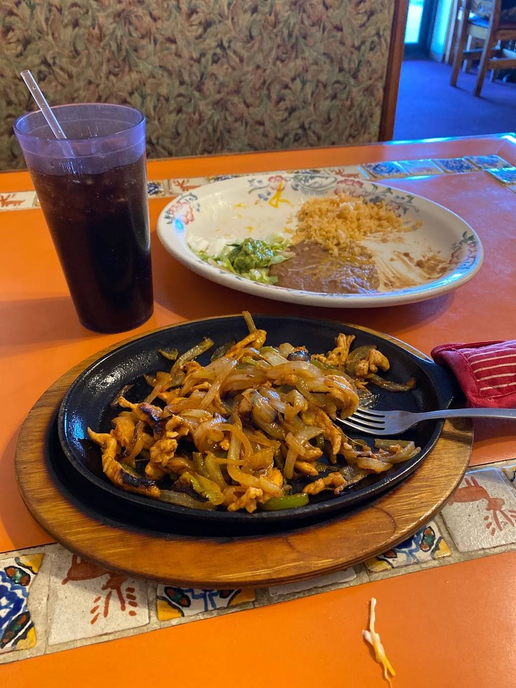 Nellys Mexican Food | restaurant | 4506 US-169 Highway, St Joseph, MO 64507, USA | 8162338646 OR +1 816-233-8646