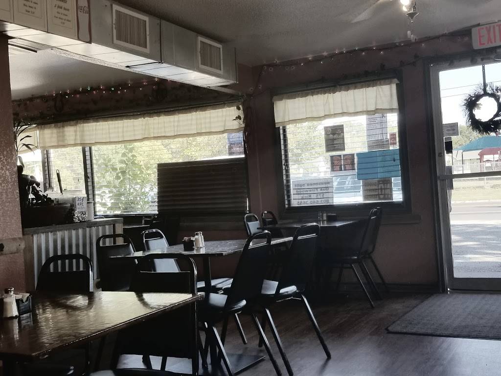 San Luis Tex Mex Restaurant | restaurant | 1017 N Center St, Bonham, TX 75418, USA | 9035832508 OR +1 903-583-2508