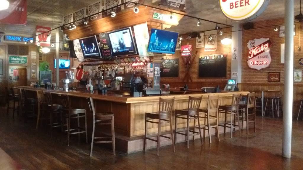 Brothers | restaurant | 306 Pearl St, La Crosse, WI 54601, USA | 6087840522 OR +1 608-784-0522