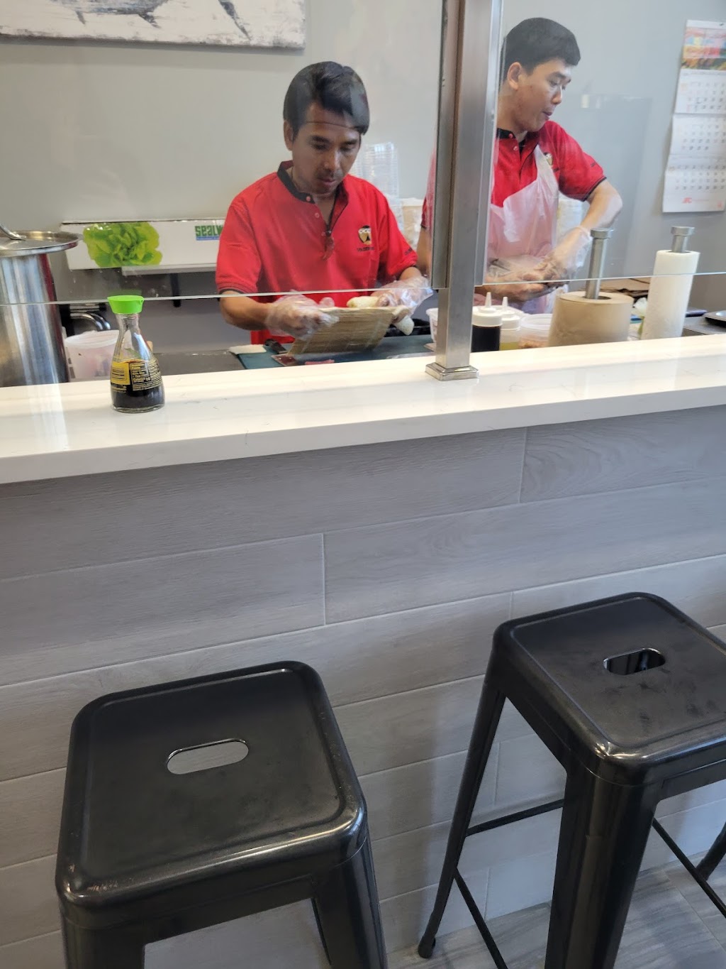 Golden Owls Sushi and Noodles | meal takeaway | 8504 Grand Ave, Queens, NY 11373, USA | 5857970409 OR +1 585-797-0409