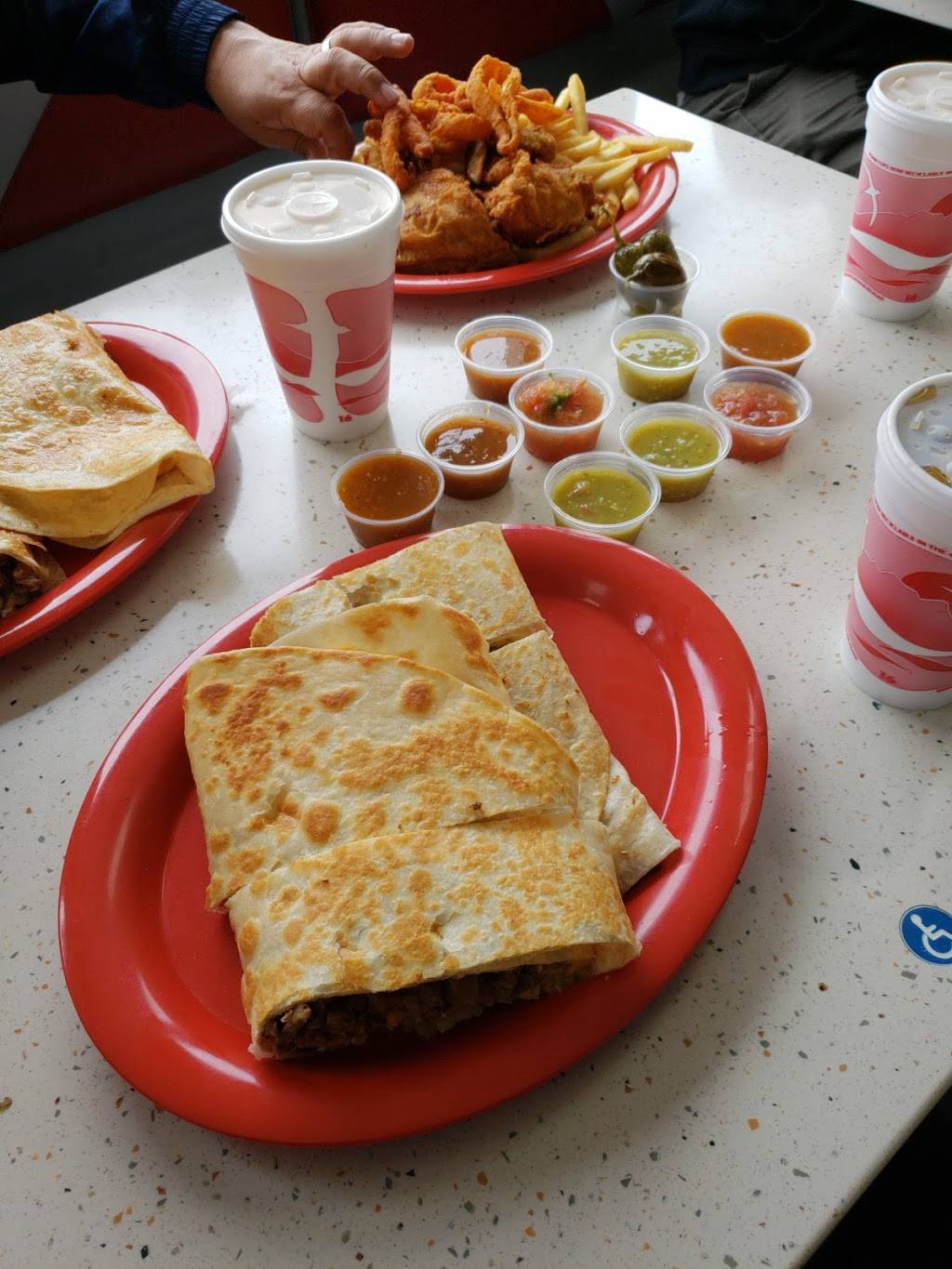 Chriss Burgers | restaurant | 13737 Amar Rd, La Puente, CA 91746, USA | 6263385258 OR +1 626-338-5258