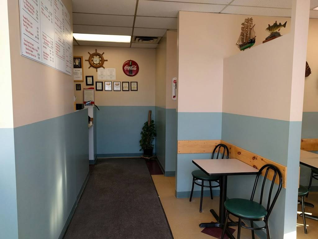 Terrys Fish & Chips Seafood Grill | restaurant | 16 Victoria Ave S, Lindsay, ON K9V 3C7, Canada | 7058784325 OR +1 705-878-4325