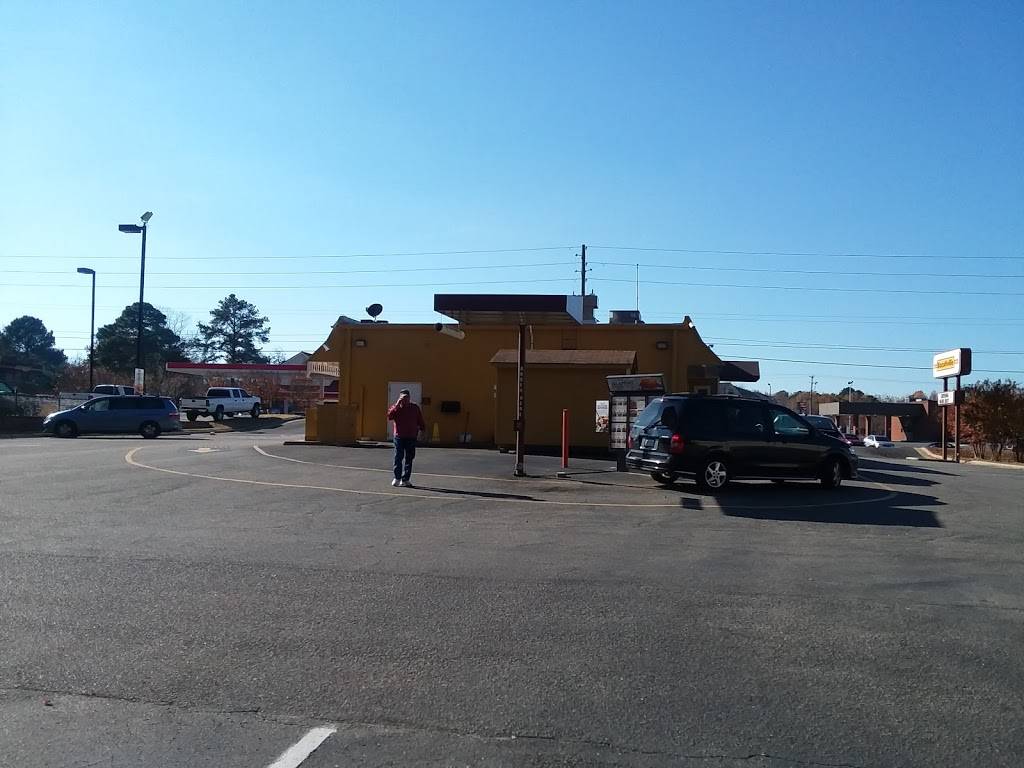 Biscuitville | cafe | 2053 S Horner Blvd, Sanford, NC 27330, USA | 9197746251 OR +1 919-774-6251