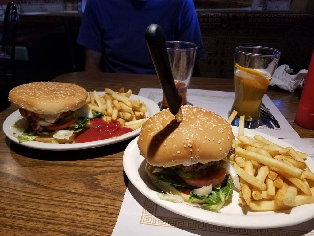 Lakeside Bar & Grille | restaurant | 7807 Mystic Lake Dr, Lake, MI 48632, USA | 9895443502 OR +1 989-544-3502