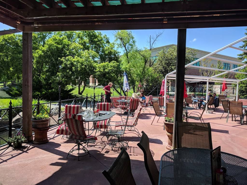 Charlies On the Lake | restaurant | 4150 S 144th St, Omaha, NE 68137, USA | 4028949411 OR +1 402-894-9411