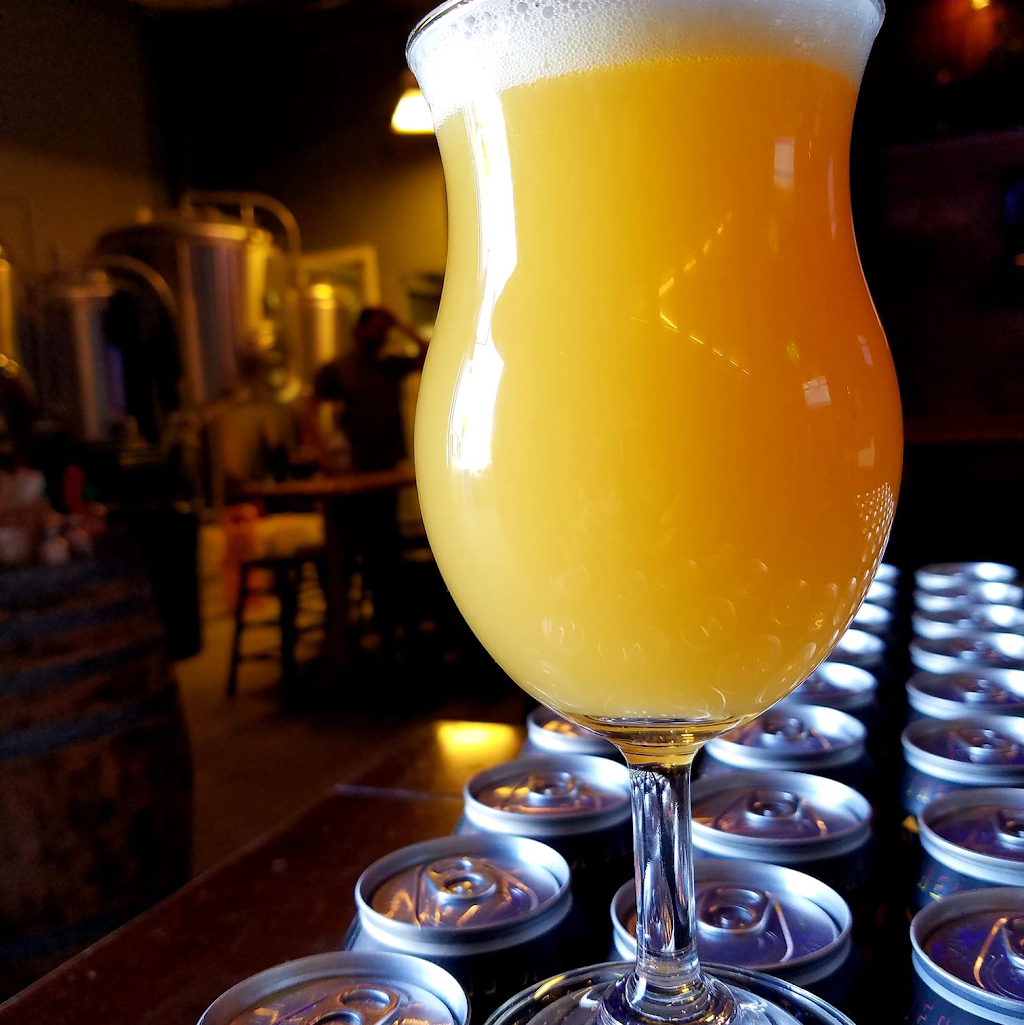 Phantom Ales | restaurant | 1211 N Las Brisas St, Anaheim, CA 92806, USA | 7142253206 OR +1 714-225-3206