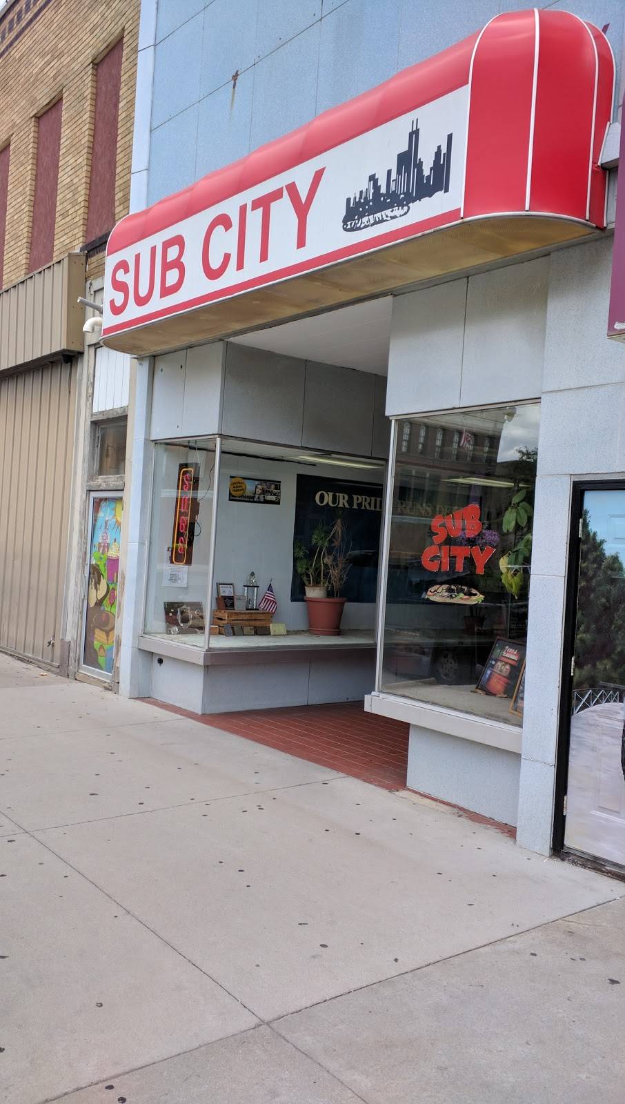 Sub City | meal takeaway | 8 E Main St, Marshalltown, IA 50158, USA | 6417521375 OR +1 641-752-1375
