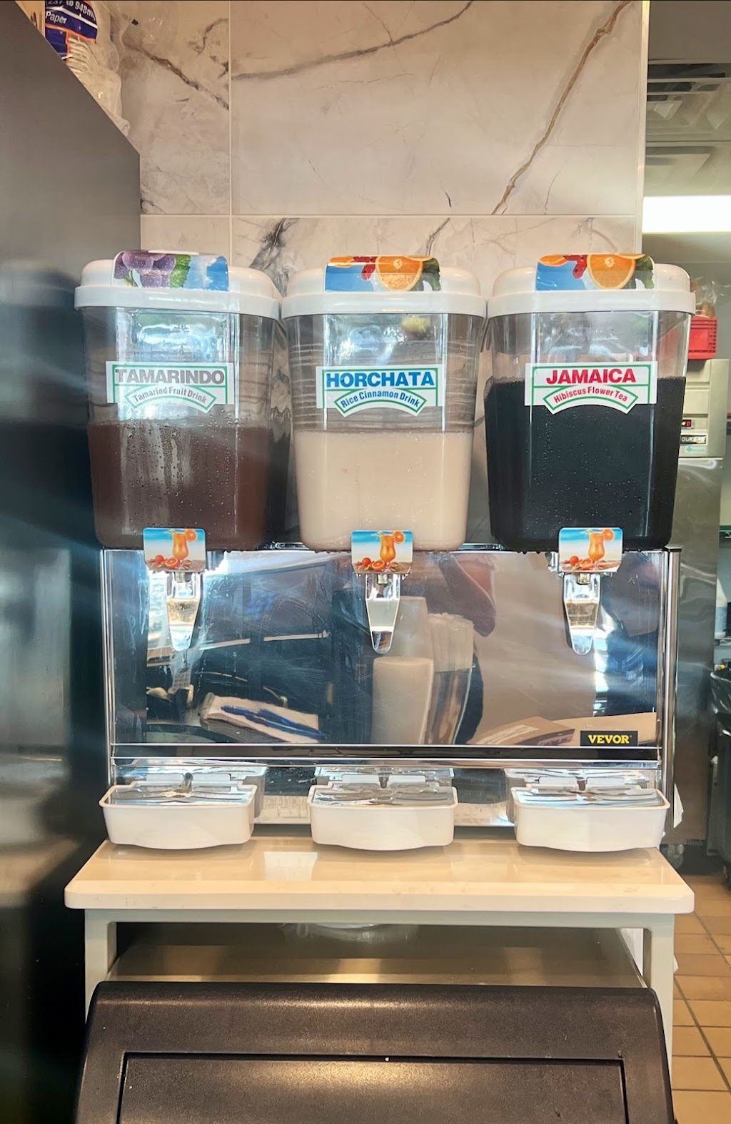 La Hechizera Tortas Gaston | restaurant | 4201 Gaston Ave ste 104, Dallas, TX 75246, USA | 9726855483 OR +1 972-685-5483