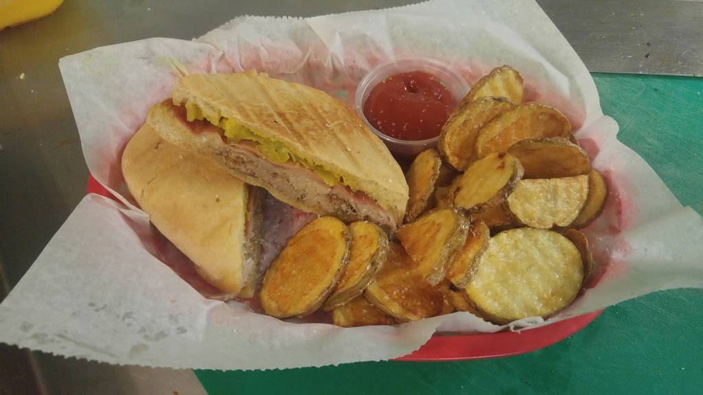 Crimson & Brews | night club | 925 Iowa St Q, Lawrence, KS 66044, USA | 7858413808 OR +1 785-841-3808